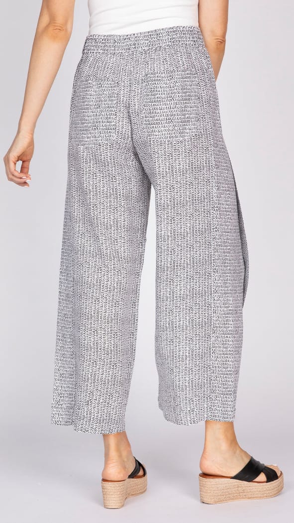 Olivia by Habitat Pants Olivia by Habitat Making Waves Stripe Gemma Flood Pant Olivia by Habitat Making Waves Stripe Gemma Flood Pant