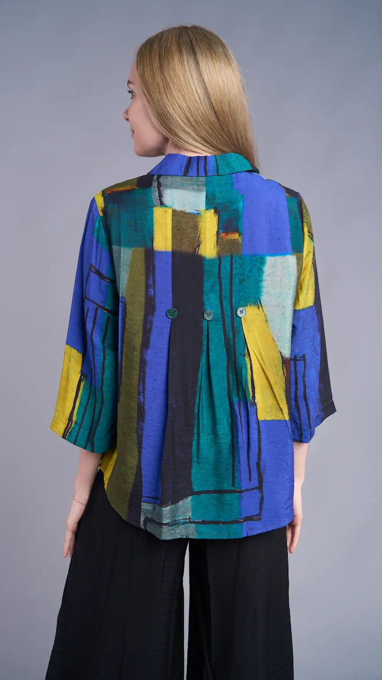 Shana Apparel 3 Button Back Pleat Blouse