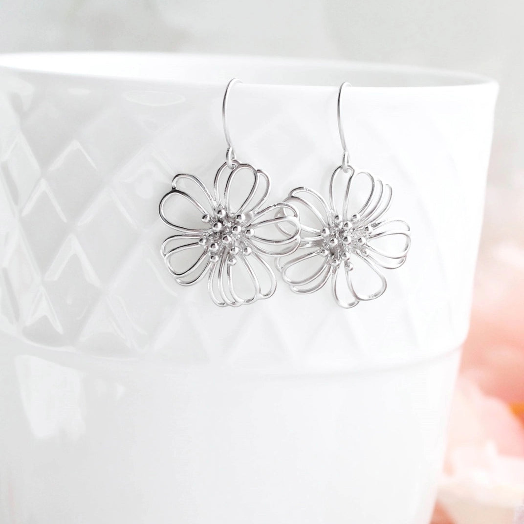 Pocket of Posies Looping Daisy Earrings - Multiple Colors