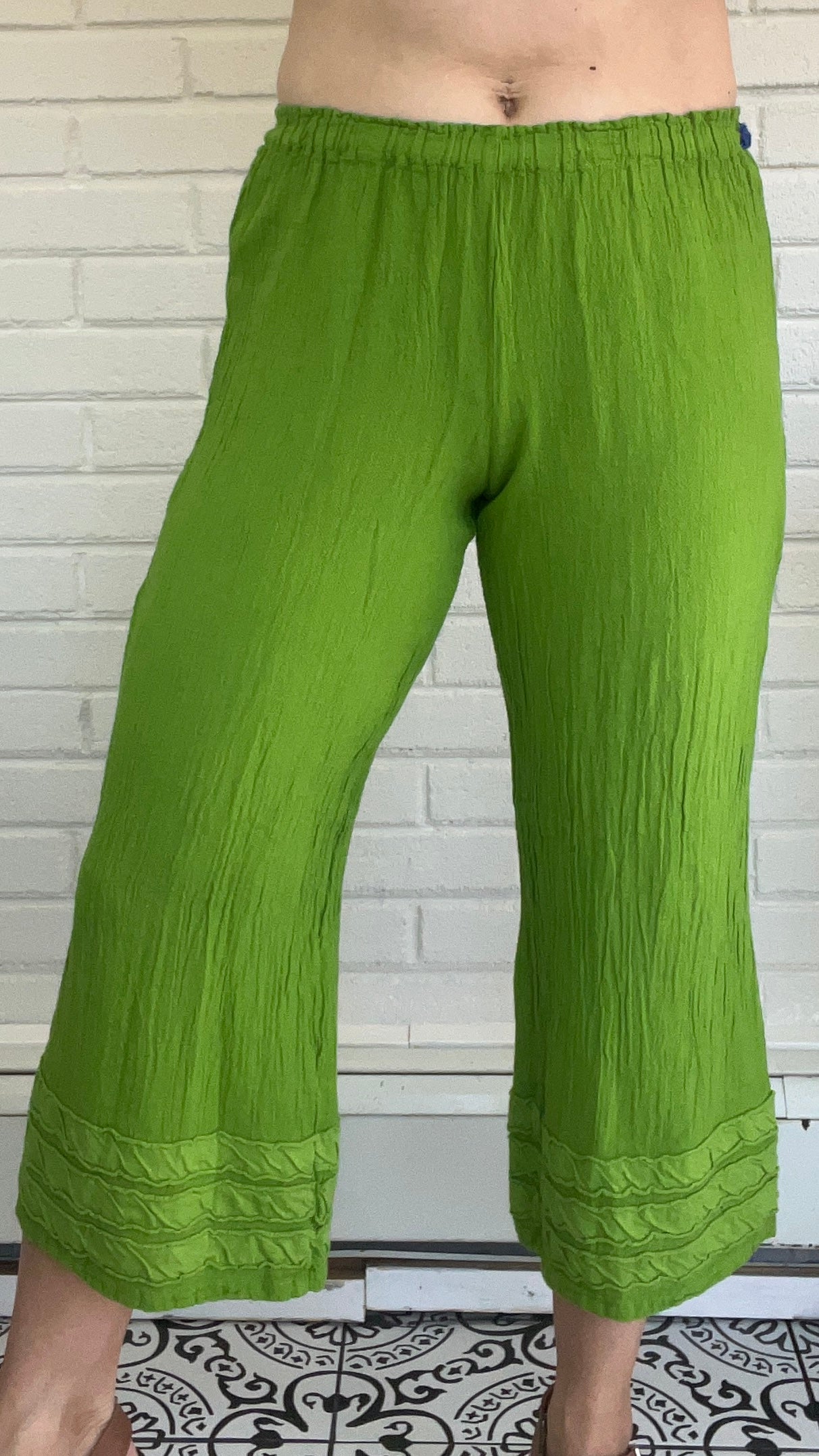 Oh My Gauze Nimo Capri - Multiple Colors