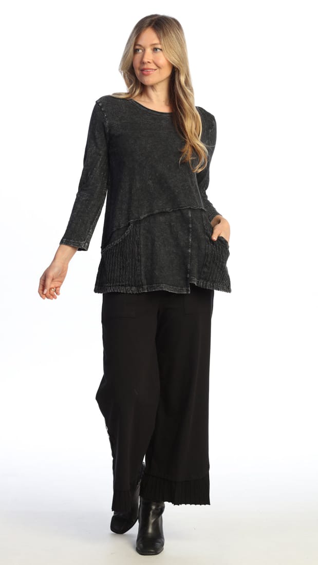 Jess & Jane Tunics Jess & Jane Mineral Wash Tunic Top with Patch Pockets Jess & Jane Mineral Wash Tunic Top with Patch Pockets