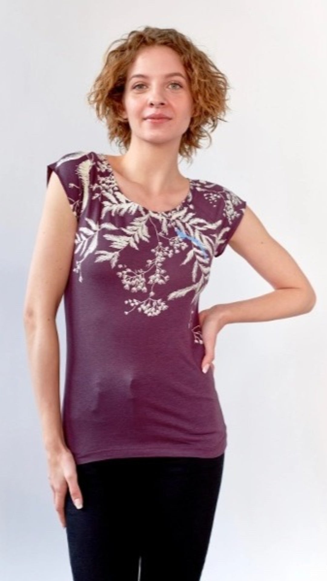 Umsteigen Hand Screen Printed Cap Sleeve Tee, Juniper(Purple)