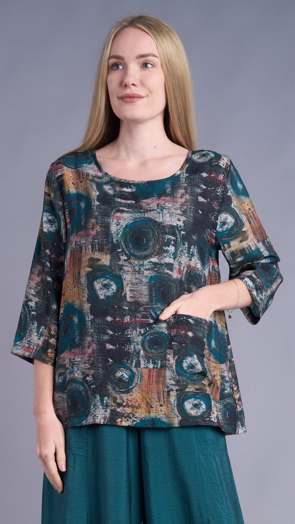 Shana Apparel 1 Patch Pocket Pullover