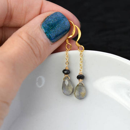 Edgy Petal Earrings Edgy Petal Dainty Labradorite & Onyx Gold Chain Earrings 80530142 Edgy Petal Dainty Labradorite & Onyx Gold Chain Earrings