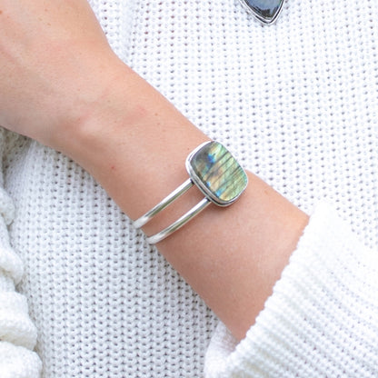Anju Jewelry Kashi Stone Cuff Bracelet