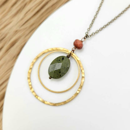Edgy Petal Green Agate Goldstone Hammered Brass Circle Necklace
