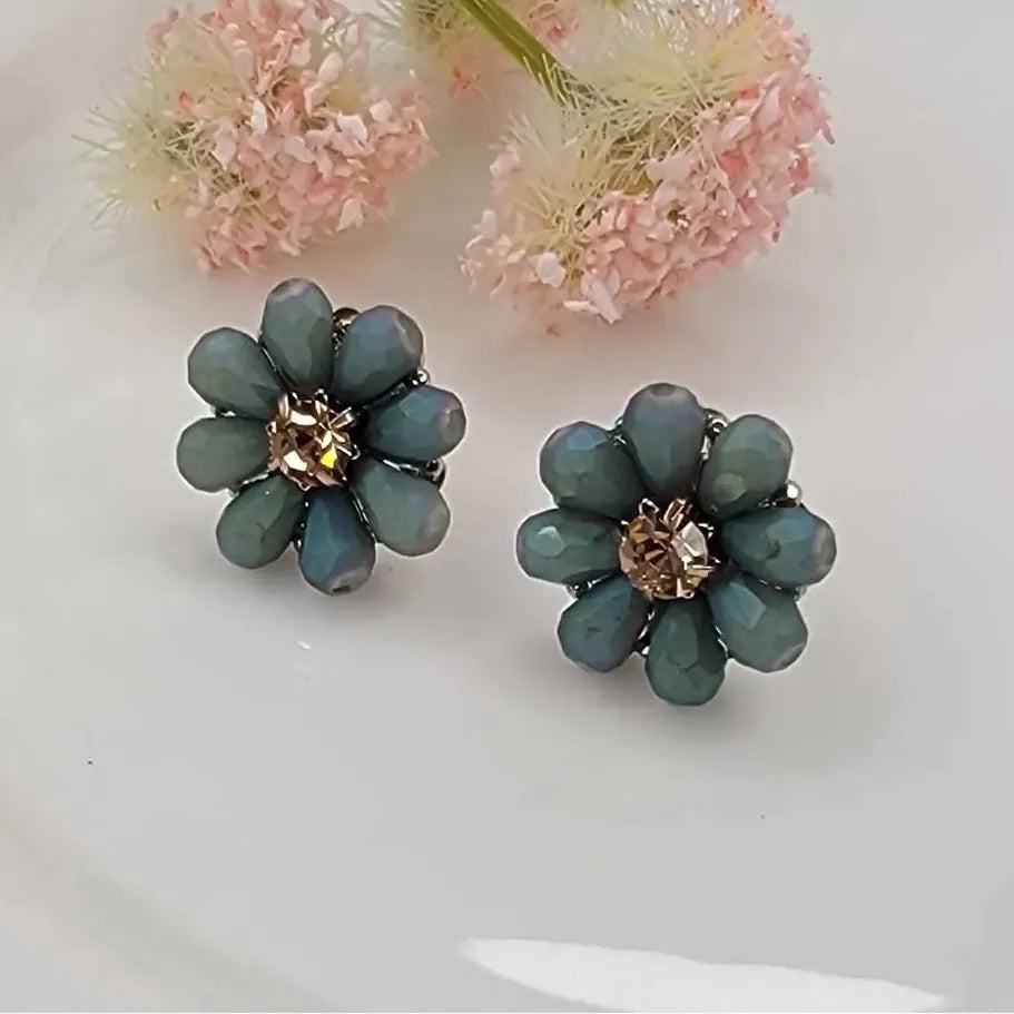 Betty Oh Jewelry Earrings Betty Oh Flower Stud Earrings 61435358 Betty Oh Flower Stud Earrings