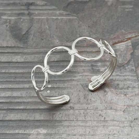 Anju Jewelry Bracelets Anju Jewelry Silver Bold Circle Link Cuff Bracelet Anju Jewelry Silver Bold Circle Link Cuff Bracelet