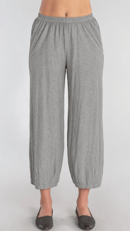 Cut Loose Pants Cut Loose Cotton/Linen Cropped Pant with Darts - Multiple Colors 19921374 Cut Loose Cotton/Linen Cropped Pant with Darts - Multiple Colors