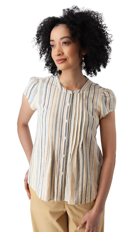 Slightly shaped top with high neck, front button closure, fitted cap sleeves, pin tuck detail in front and rounded hem
