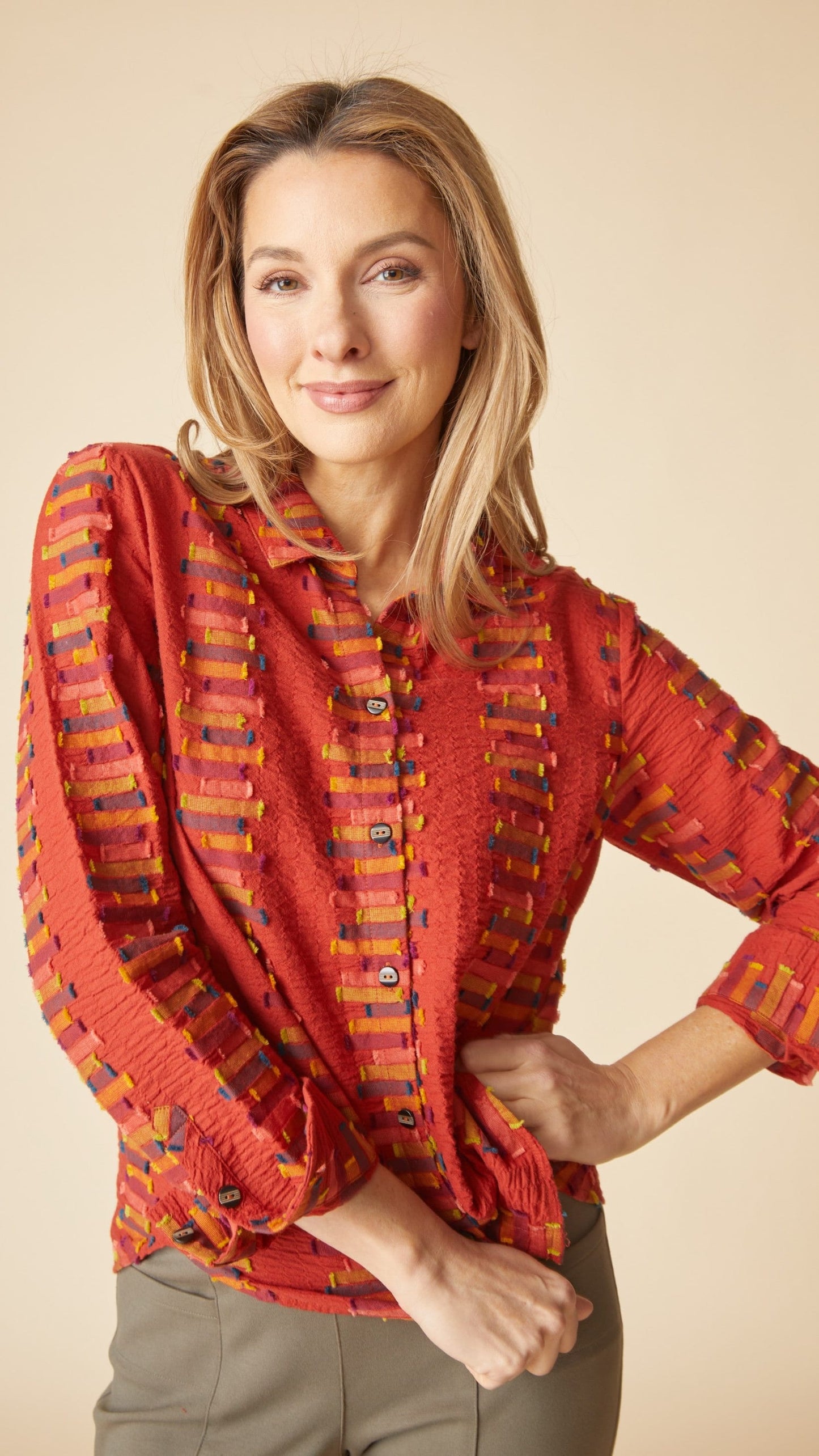 Habitat Tops Habitat Perfect Travel Shaped Hem Shirt Habitat Perfect Travel Shaped Hem Shirt