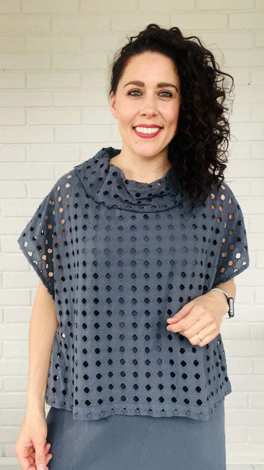 Fenini Eyelet Topper