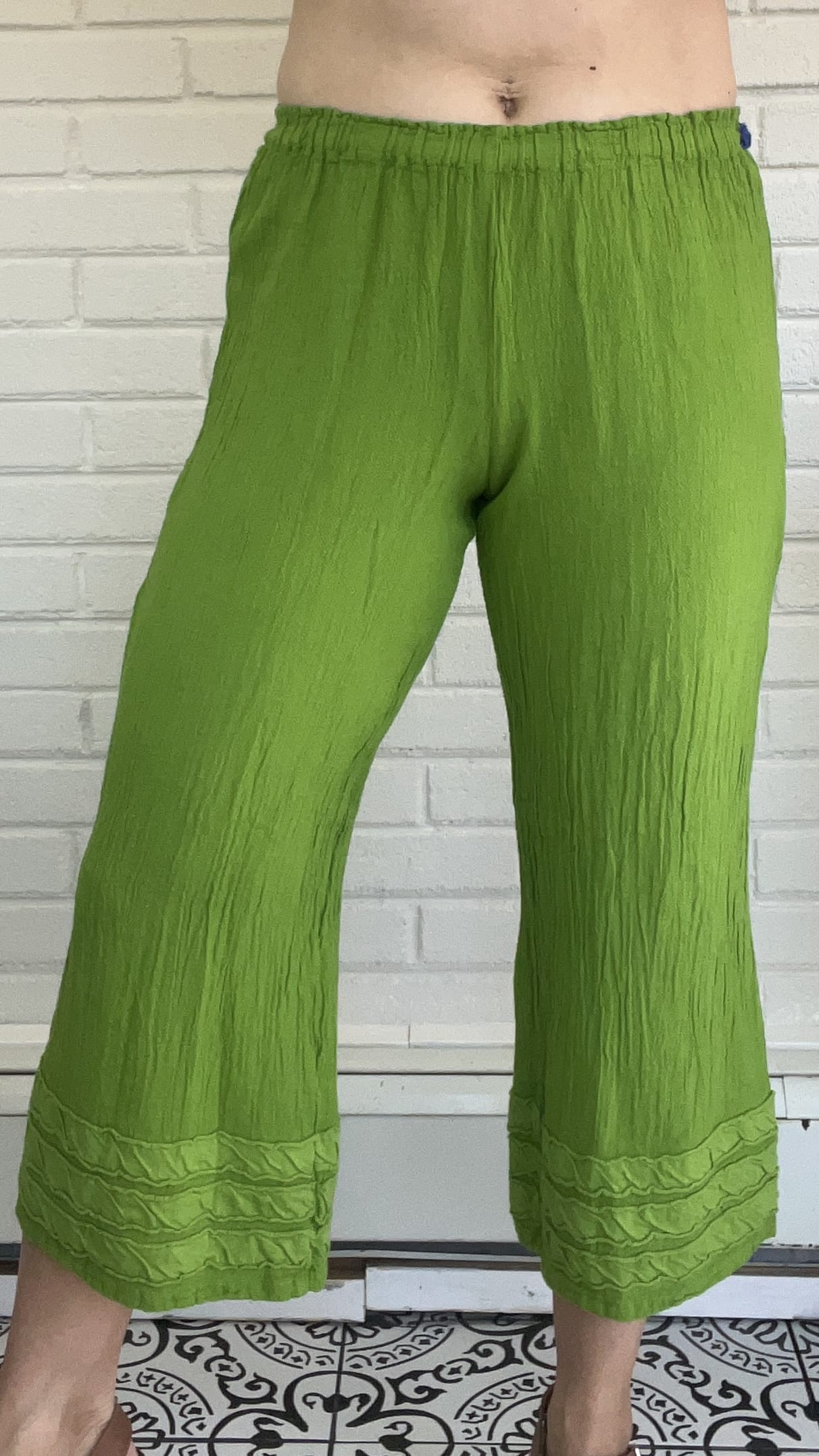 Oh My Gauze Pants Oh My Gauze Nimo Capri - Multiple Colors 89258206 Oh My Gauze Nimo Capri - Multiple Colors
