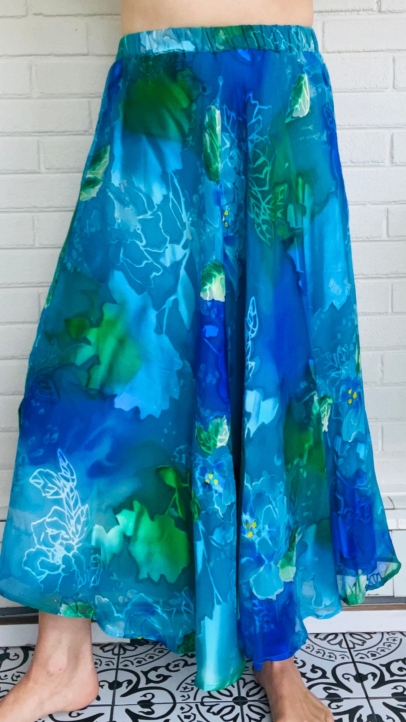 Ammpoure Burnout Tea Length Skirt - Multiple Prints