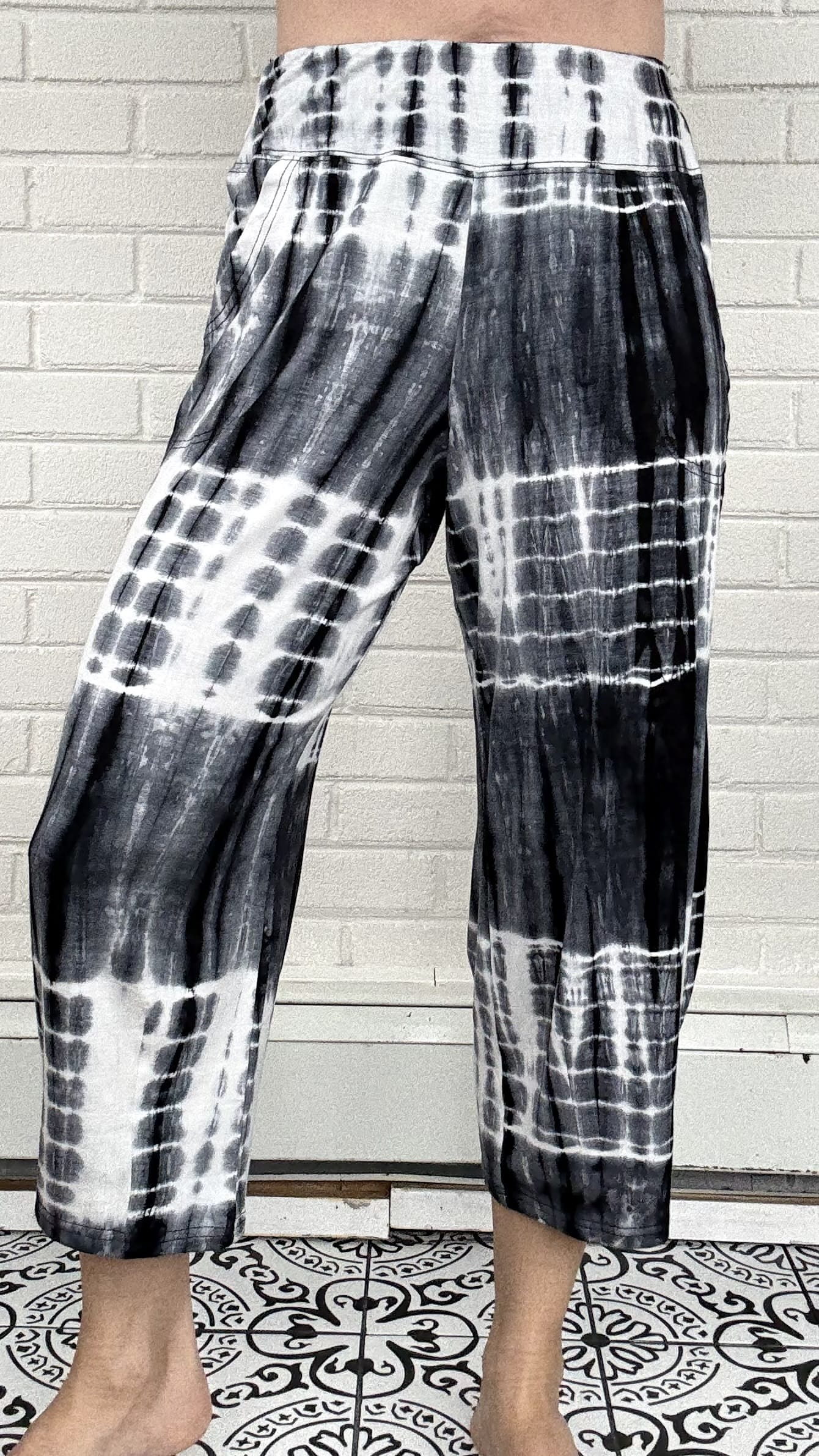 Shana Apparel Pants Shana Apparel Shibori Capri Pant 85604062 Shana Apparel Shibori Capri Pant
