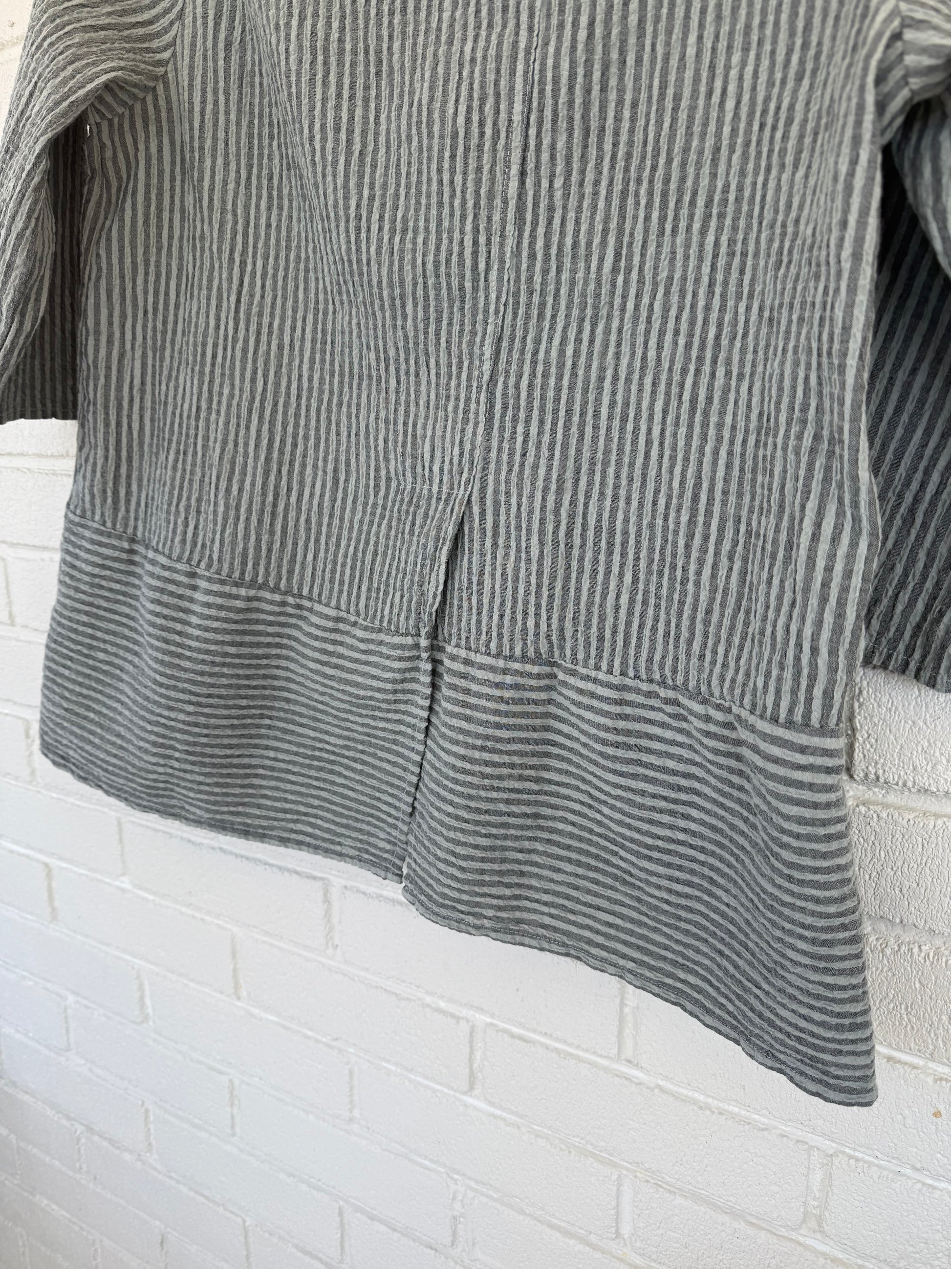 Cut Loose Tops Cut Loose Grey Stripe Crinkle Pocket Pullover - Multiple Color Cut Loose Grey Stripe Crinkle Pocket Pullover - Multiple Color