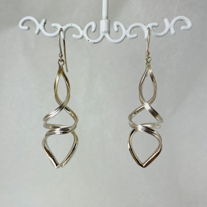 L.E. Leonard Jewelry Intertwining Spiral Earring