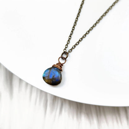 Edgy Petal Labradorite Wire Wrapped Pendant Necklace