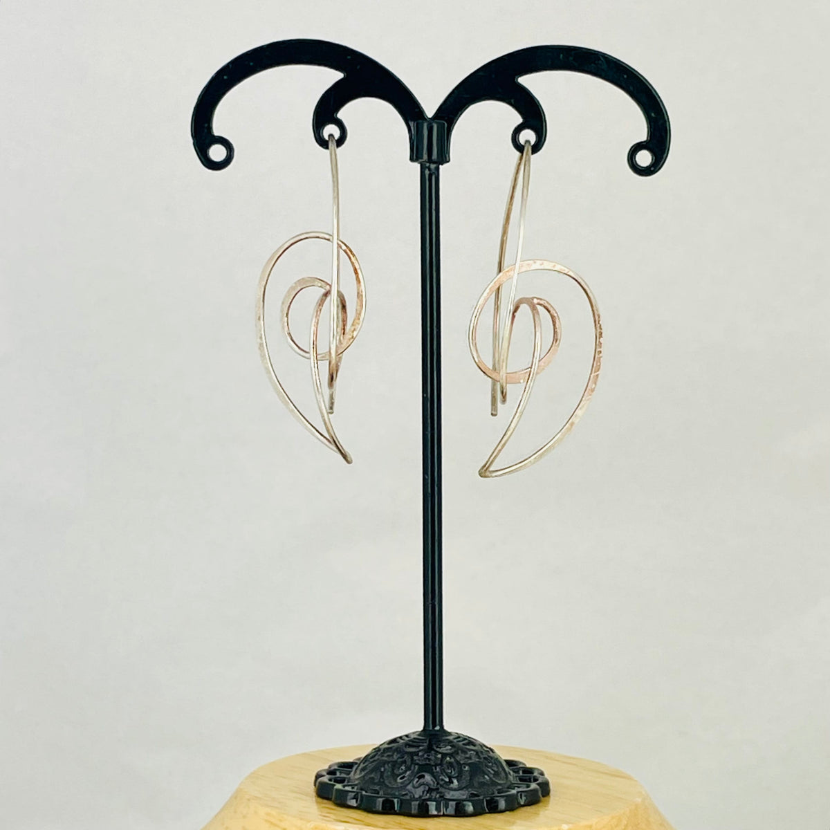 L.E. Leonard Earrings L.E. Leonard Jewelry Flat Spiral Wire Earrings 08758494 L.E. Leonard Jewelry Flat Spiral Wire Earrings