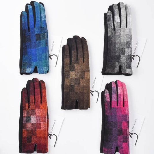 Funkyrel Limited Gloves Ombre Checker Touchscreen Gloves - Multiple Colors Ombre Checker Touchscreen Gloves - Multiple Colors