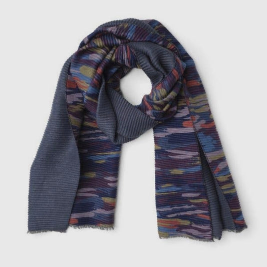 Quintessential Waves Teal Pleated Scarf