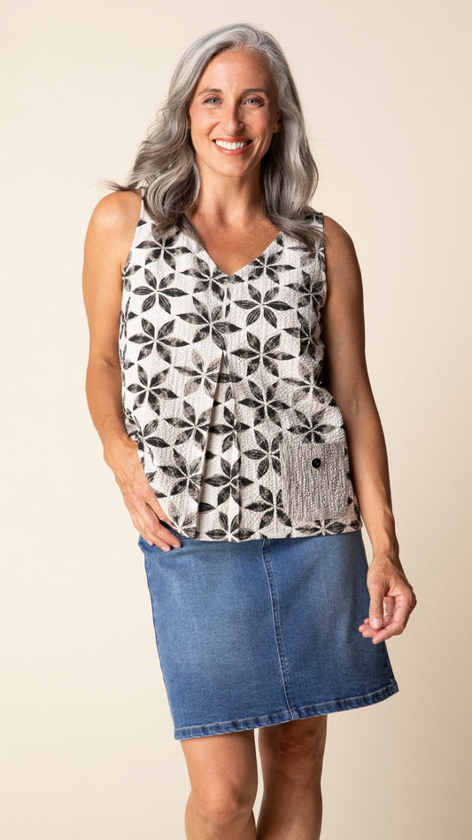 Habitat Tanks Habitat Crinkle Crepe Flower Mix Pleat Tank 08136926 Habitat Crinkle Crepe Flower Mix Pleat Tank