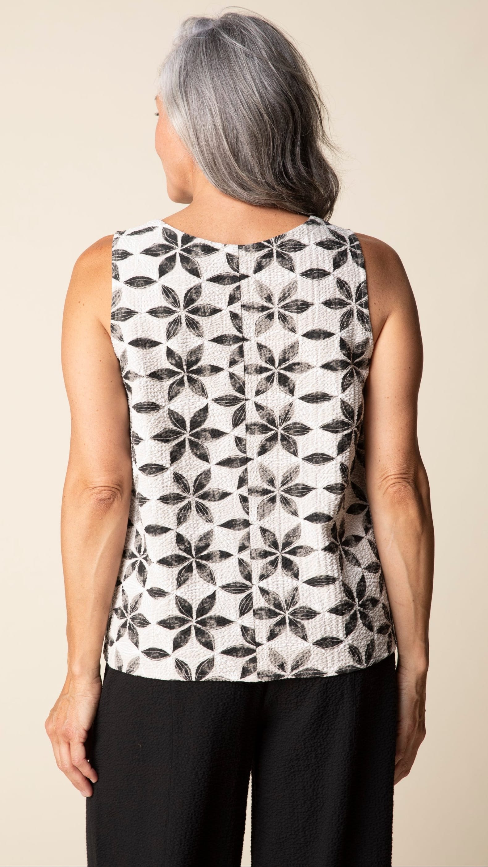 Habitat Tanks Habitat Crinkle Crepe Flower Mix Pleat Tank Habitat Crinkle Crepe Flower Mix Pleat Tank