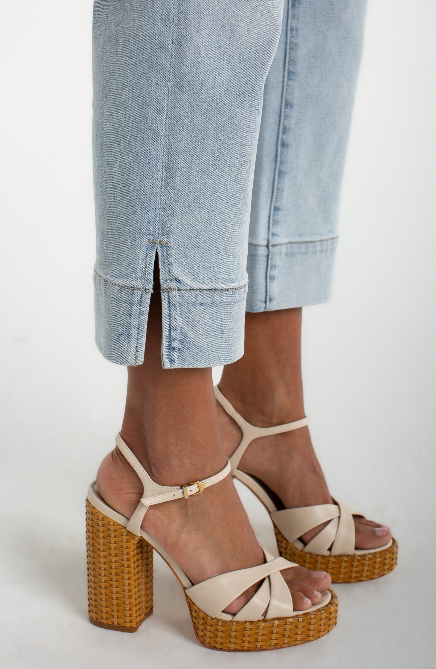 Liverpool Pants Liverpool Kennedy Crop Straight with Wide Hem and Slit Liverpool Kennedy Crop Straight with Wide Hem and Slit
