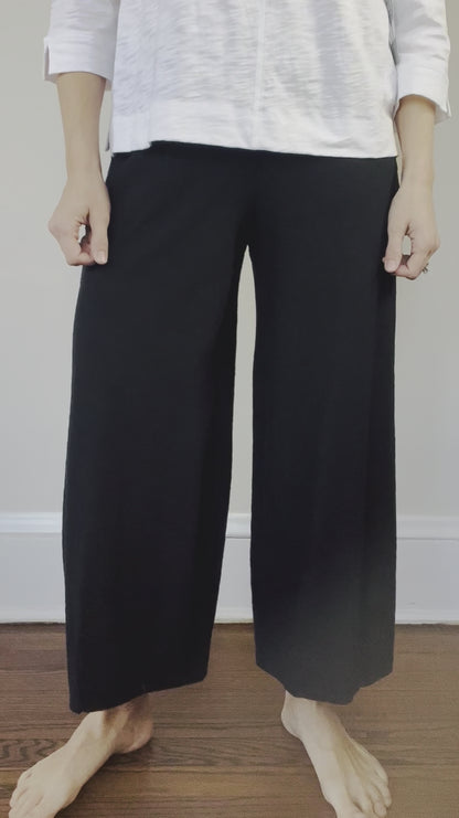Cut Loose Cotton/Linen Cropped Pant with Darts Video