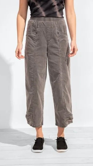 Escape Stretch Baby Cord Ruched Flood Pant